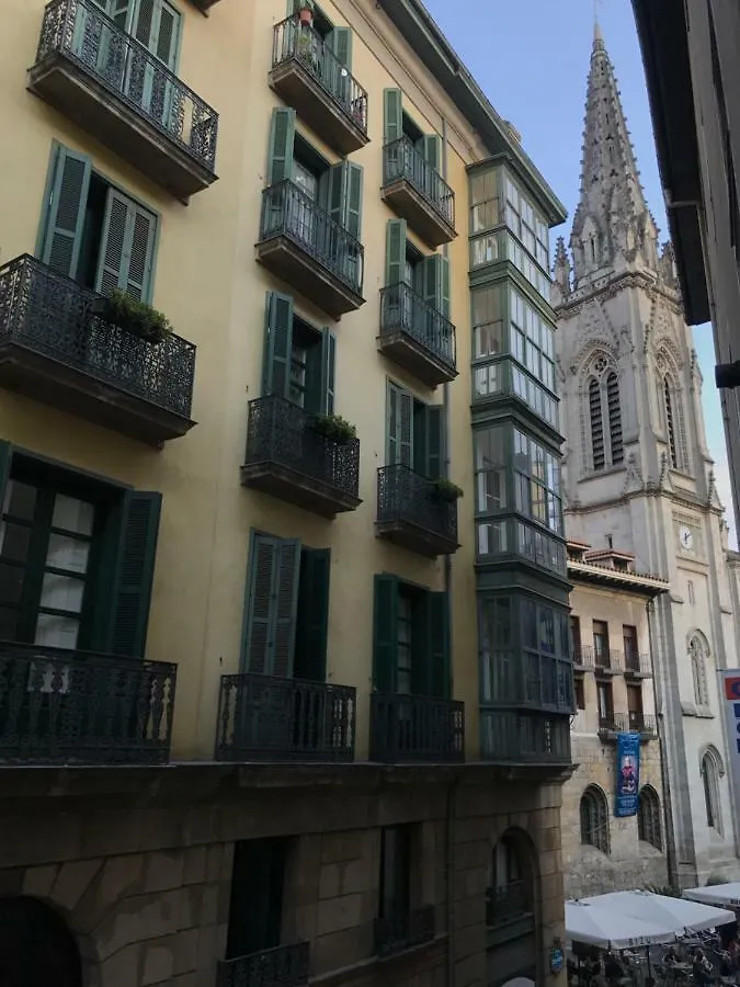 Mirador Catedral De Santiago Apartment Bilbao Homestay